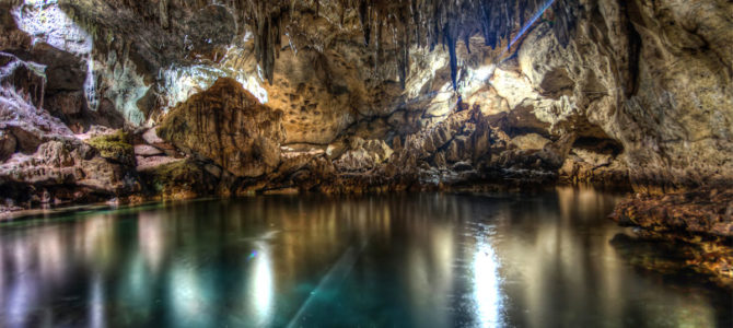 Tour to Hinagdanan Cave